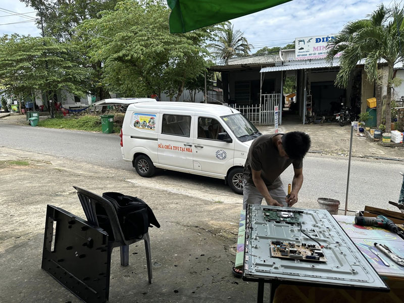 Giá sửa tivi LCD